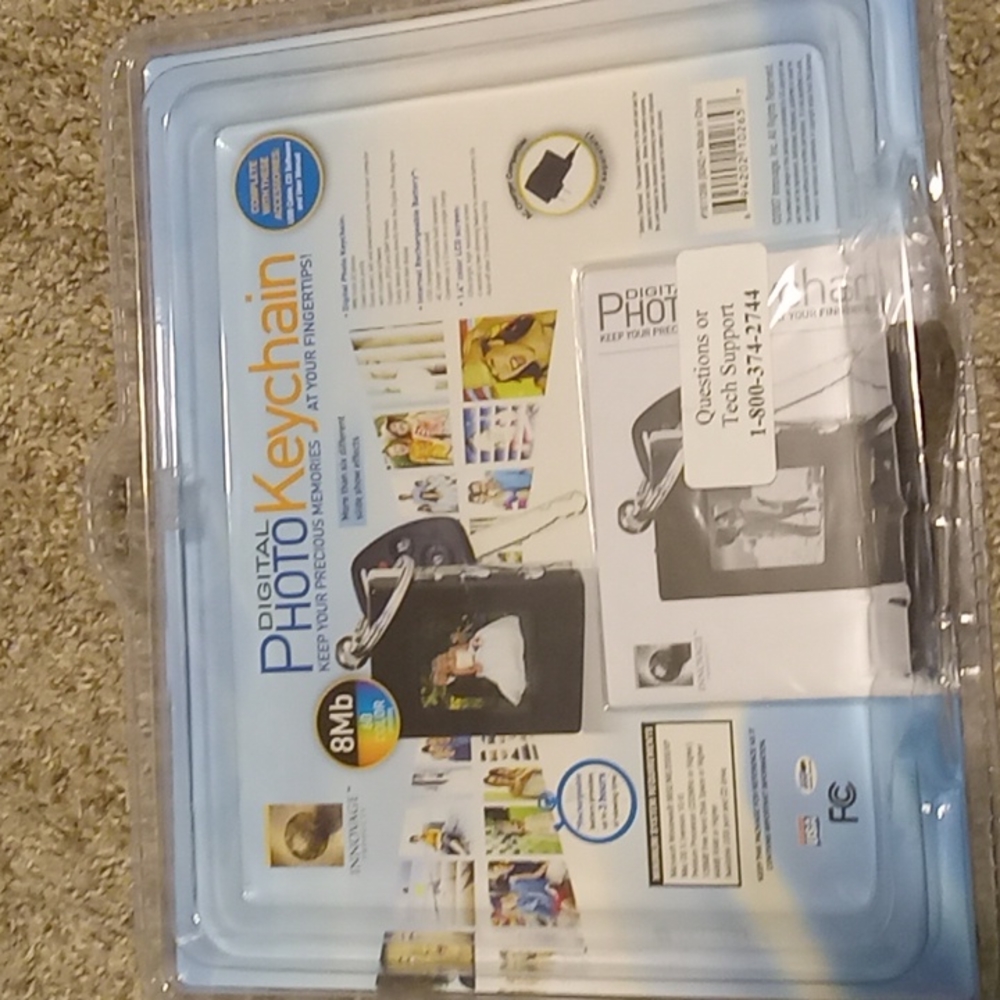 Digital Photo Keychain - Picture 5 of 7